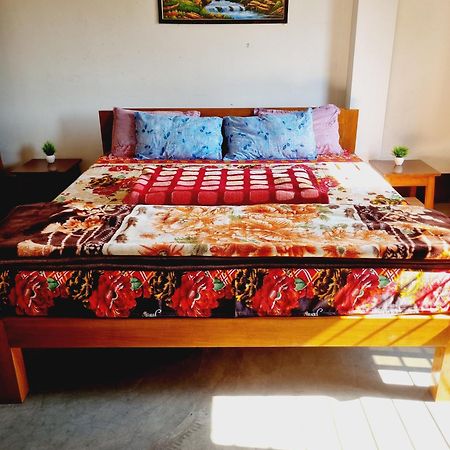 Gayatri Homestay Dibrugarh Extérieur photo